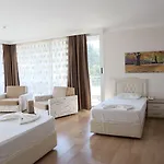Hotel Firat Mert Cesme