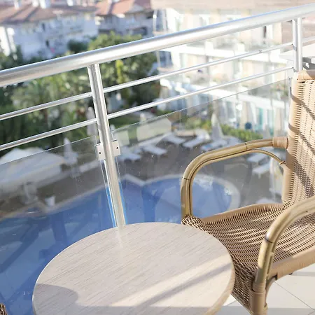 호텔 Firat Mert Çeşme