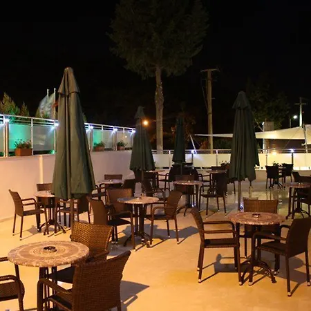 Firat Mert ホテル 3*