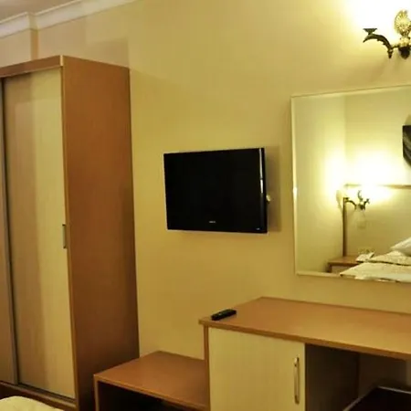 ホテル Firat Mert Çeşme