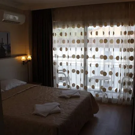 ホテル Firat Mert