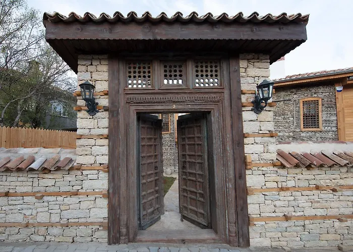 Firat Mert מלון 3*