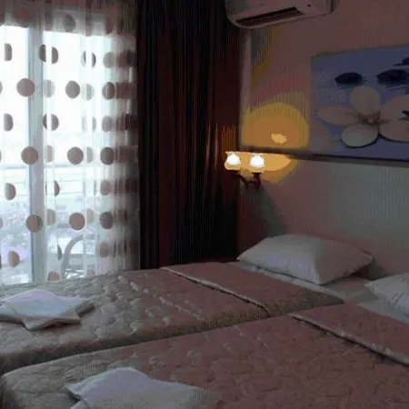 Firat Mert Hotel Cesme