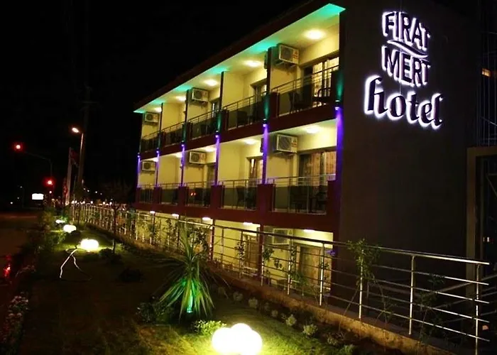 Hotel Firat Mert Cesme