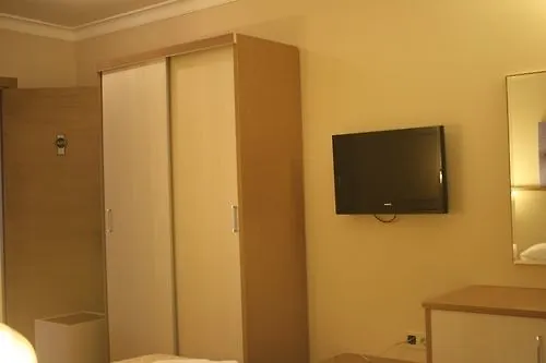 Firat Mert Hotel Cesme